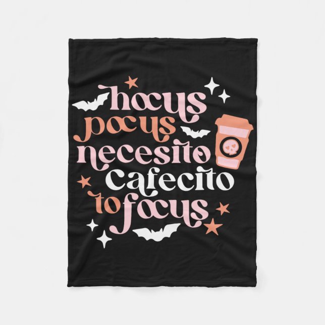 Hocus pocus neecesito cafecito to focus Halloween  Fleecefilt (Framsidan)