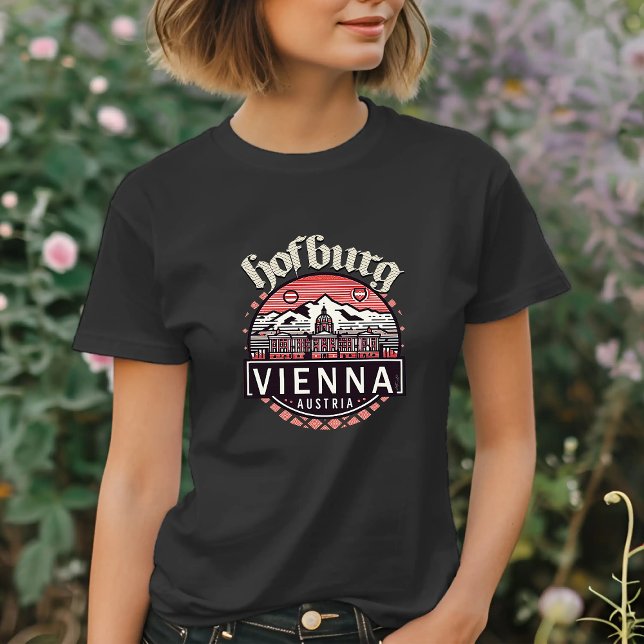 Hofburg i Circles Women Basic T Shirt (Skapare uppladdad)