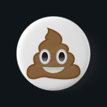 Hög av bajset Emoji Knapp<br><div class="desc">En hög av bajset som är den formade något liknande per mjuk-serve glass. Brunt i färg med ett vänligt leende. Också bekant som bajset Emoji,  Poop Emoji och lePoop Emoji. 

 INSTAGRAM-PRESENTARTIKEL 
 POSTA EN PIC MED DIN KÖPANVÄNDA#EMOJIPRINTS & SEGRA EMOJIPRINTS-GODBITAR!</div>