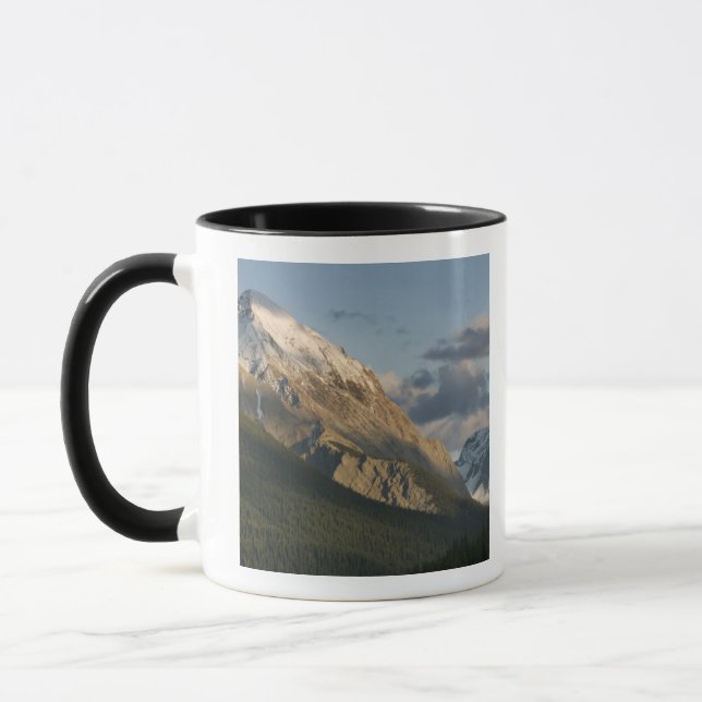 Hög topp nära Maligne Lake, Jasper National Mugg (Vänster)