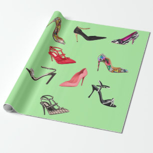 Höga helhetsskor och samlingstiletto papprare presentpapper