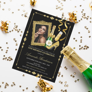Höga klackar och champagne Kvinnors födelsedag Inbjudningar
