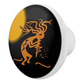 Höger belägen mitt emot Kokopelli musiker Knopp