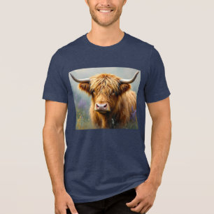 Höglandskö i Blommigt Meadow Close up T Shirt