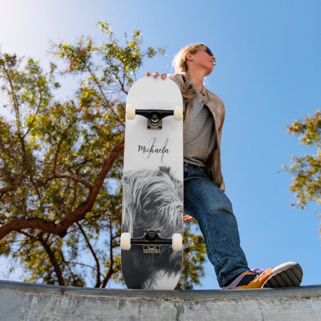 Höglandstko porträtt inledande monogram svart vitt mini skateboard bräda 18,5 cm (Utomhus 1)