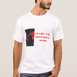 Högmotordriven motorcykel Mugg utan hjärtan T Shirt