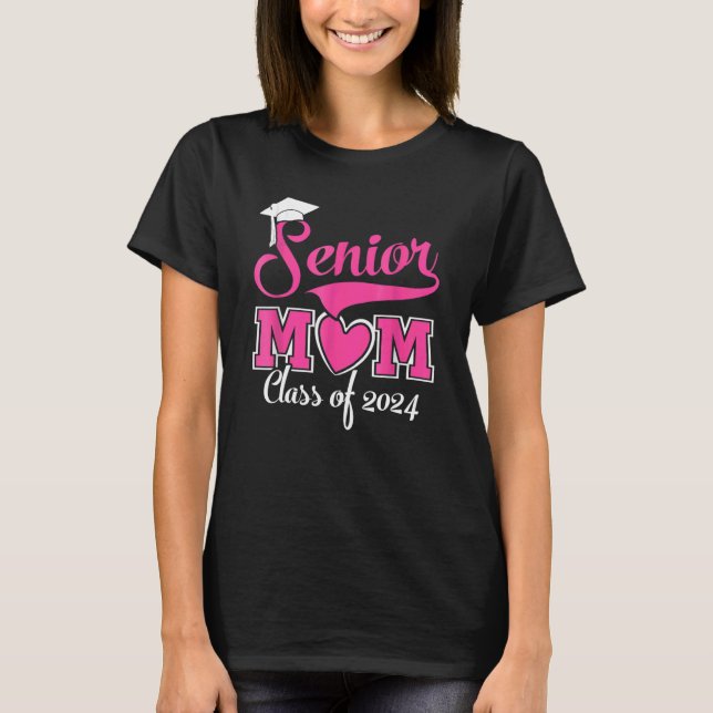 Högre klass 2024 Mamma 2024 Student Heart T Shirt (Framsida)