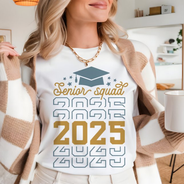 Högre klass 2025, högre Studenten-tröja T Shirt (Skapare uppladdad)