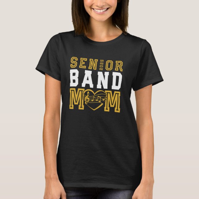 Högre klass i Mamma 2025 Marching Band Parent T Shirt (Framsida)