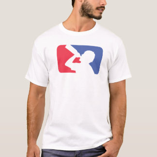 Högre serie som dricker utslagsplatsen tee shirt