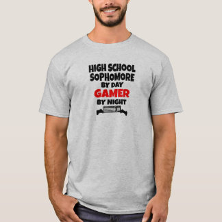 Högskolesophomore per dag Gamer per natt T Shirt