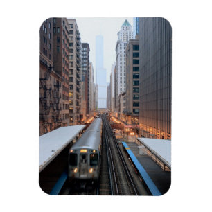 Högstämd stång i i stadens centrum Chicago öve Magnet