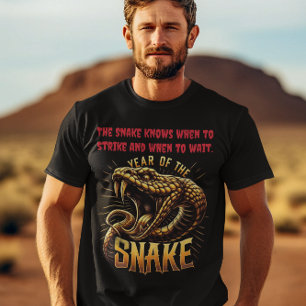 Högtidlighålla årtalet för ormen i färg i pulverfo t shirt