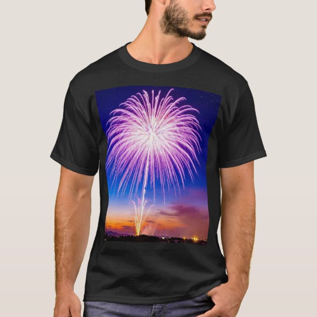 Högtidlighållande av det nya året 2025 t shirt (Framsida)