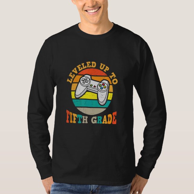 Höjd upp till femte Klass-matchen i Klass T Shirt (Framsida)