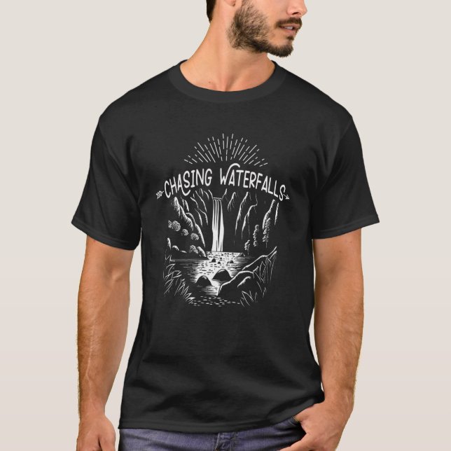 Höjda vattenfallshierarki t shirt (Framsida)