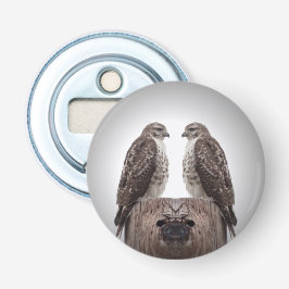 Hökar på en posta flasköppnare