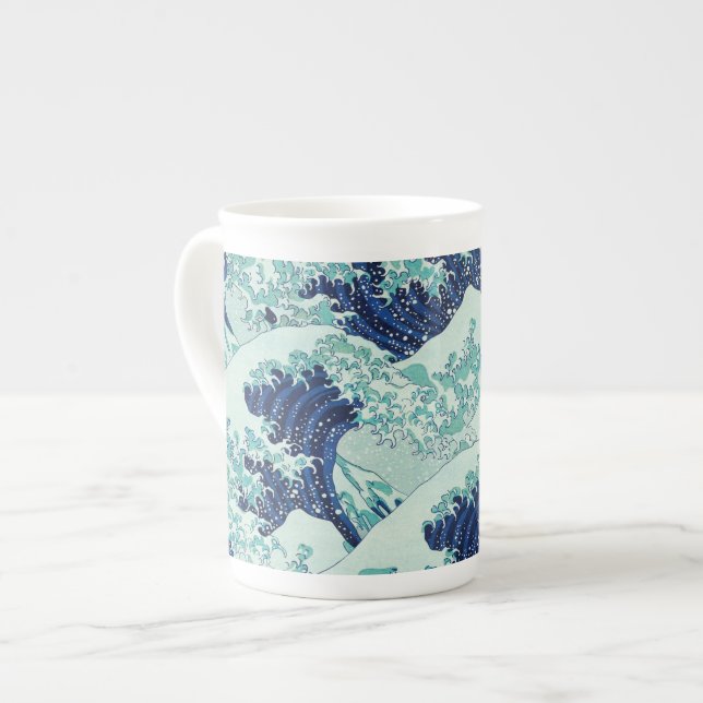 Hokusai Blue Vågar Mönster Benporslin Mugg (Framsida vänster)