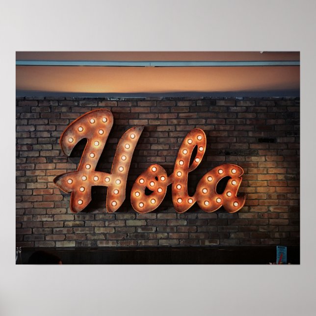 "Hola"-skylt på tegelvägg Poster (Framsidan)