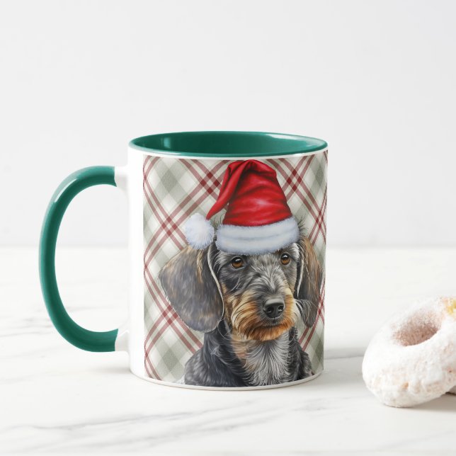 Holiday Plaid Wire Hair Dachshund Santa Dog Mugg (Med munk)