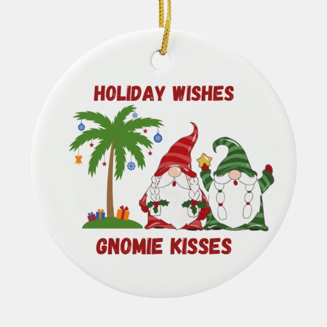 Holiday Wishes, Gnomie Kisses with 2 Gnomes on a Julgransprydnad Keramik (Framsidan)