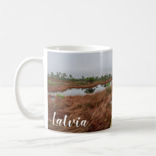 Höljspår i träsk kaffemugg