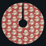 Holly Jolly Jultomten Retro jul Mönster Julgransmatta Borstad Polyester<br><div class="desc">Träd med en glatt illustration av en vintage stil Jultomten med röda rosyskon. Hans klassiska röda julhatt och hans stora vita skägg. En snårskog bidrar till den festliga helgdag i denna utformning.</div>