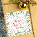 Holly och Berries Helgdag jul Fyrkantigt Klistermärke<br><div class="desc">God jul-personligens fyrkantiga klistermärken med modern elegant vinter-löv och bär med ditt namn och hälsning i chic. All text,  typsnitt,  font färg kan ändras,  klicka bara på länken "anpassa ytterligare". **ALL STICKER STILAR är redan gjort för dig i vår butik plus MATCHING-artiklar i vår butik.</div>
