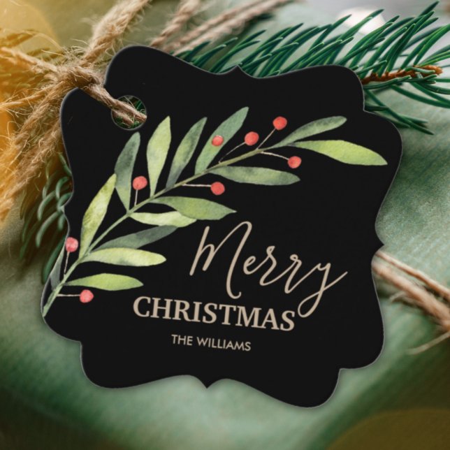 Holly och Berries på Black God jul Bracket Gåvor Etiketter (Greenery branch and berries Merry Christmas black gift/favor tags personalized with your names)