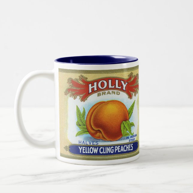 Holly Peacher Mugg (Vänster)