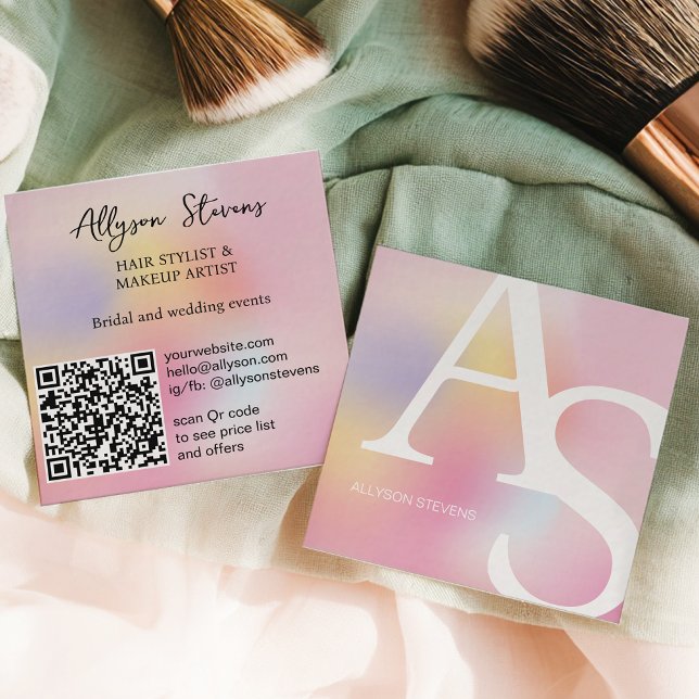 Holografisk regnbåge enhörning initial smink QR-ko Fyrkantigt Visitkort (Holographic Rainbow Unicorn Initial Makeup QR Code Square Business Card)
