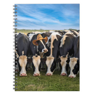 Holstein Cow Wearing a Cowboy Hat Anteckningsbok