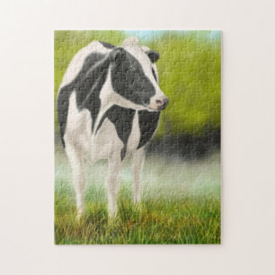Holstein Mjölkar Kow i Pussel på betesmark