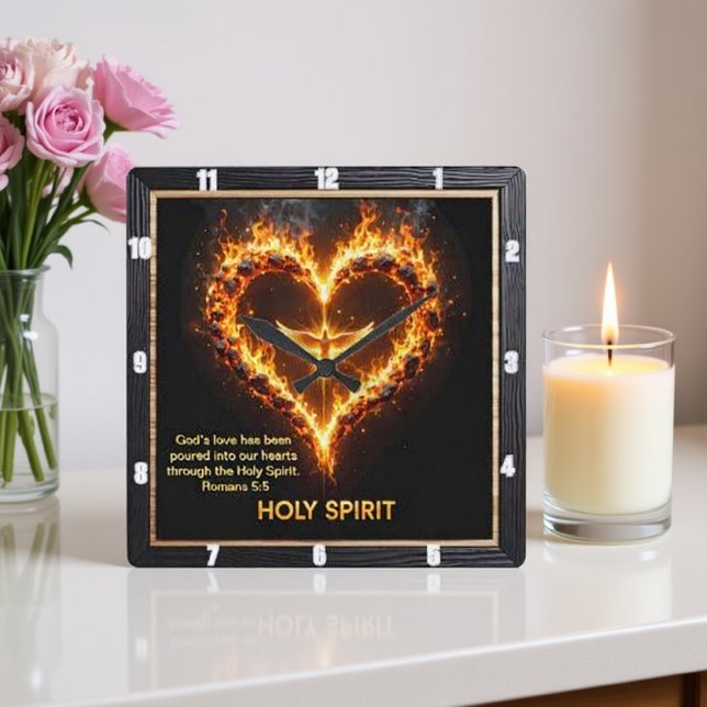 Holy Spirit Dove Flaming Heart Romans 5:5 Fyrkantig Klocka (Skapare uppladdad)