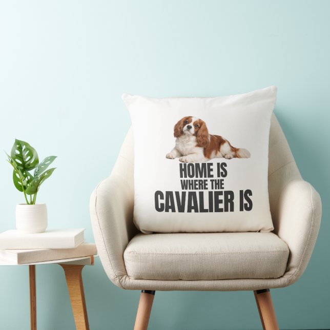 Home Is Where the Cavalier Is Throw Pillow Kudde (Stol)