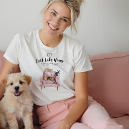 Home Pet Sitta | Hund och kattvila vid Rosa Soffa T Shirt