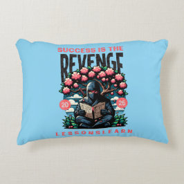 HOME SUCCESS REVENGE LESSONS LEARN ACCENT PILLOW  PRYDNADSKUDDE
