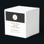 Homemade Bath & Body Packaging | Guld & Black Presentaskar<br><div class="desc">Anpassa den här rutan till ditt recept för handgjorda och hemgjorda sockerskrubbar, lotioner, krämer, kroppssmödrar och tvålar. Helt anpassade, så att det kan användas för vilken doft eller smak som helst - och inte bara för bad och kroppsgåvor. Vi har skapat de här svarta och vita presentlådorna så att de...</div>