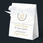 Homemade Bath & Body Packaging | Guld & Black Presentaskar<br><div class="desc">Anpassa den här rutan till ditt recept för handgjorda och hemgjorda sockerskrubbar, lotioner, krämer, kroppssmödrar och tvålar. Helt anpassade, så att det kan användas för vilken doft eller smak som helst - och inte bara för bad och kroppsgåvor. Vi har skapat de här svarta och guld-presentlådorna så att de kan...</div>