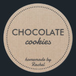 Homemade Cookie Vintage Modern Rustic Runt Klistermärke<br><div class="desc">Homemade cookies-klistermärken för ditt företag är perfekt-smaketiketter för dina hembakade varor. De har en papper bakgrund för ett modernt, rustiskt stil som fungerar med vilket köksväska som helst stil. Texten ge är en anpassningsbar för alla dina Etsy-produkter. Anpassa texten efter behov för att matcha ditt varumärke. Du kan använda dem...</div>