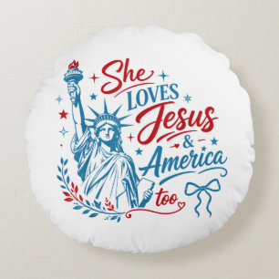 Hon älskar Jesus och Amerika också 4 juli Kristus Rund Kudde