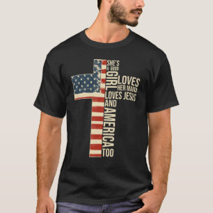 Hon är en Bra flicka Kärlek hennes Mamma Jesus och T Shirt