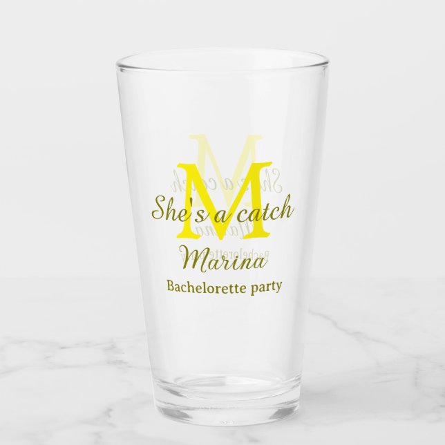 Hon är en fångst gul monogram möhippa n glaskopp (Framsida)