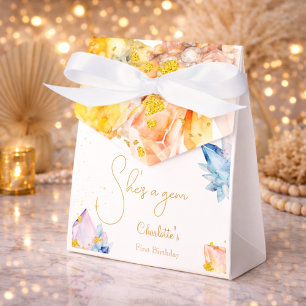Hon är en Gem Birthday Crystals Girl's water color Presentaskar