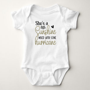 Hon är en liten solsken Bodysuit T Shirt