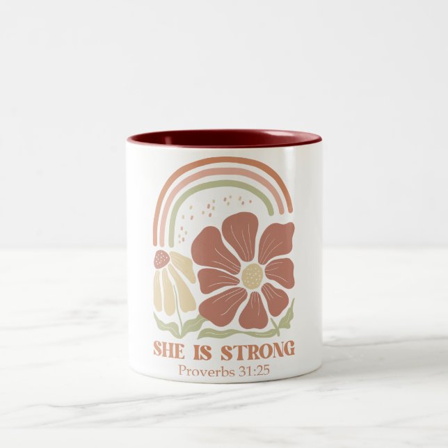 Hon är en stark bibel Verse Två-Tonad Mugg (Center)