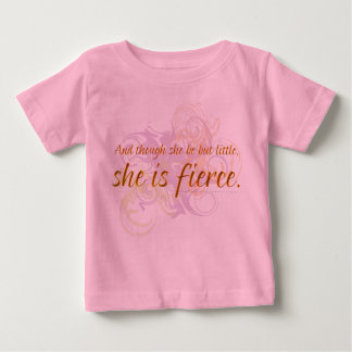 Hon är Fierce Swirl T Shirt
