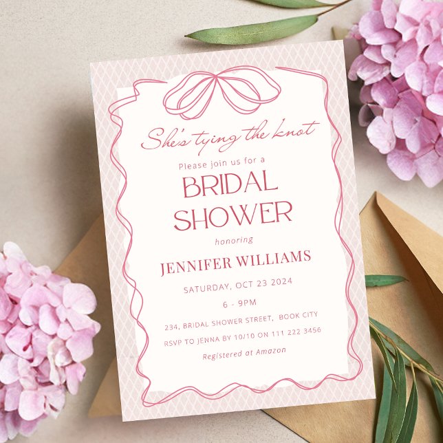  hon är Gifter sig Snöre Möhippa Inbjudningar (Blush She's Tying the Knot Lace Bridal Shower Invitation)