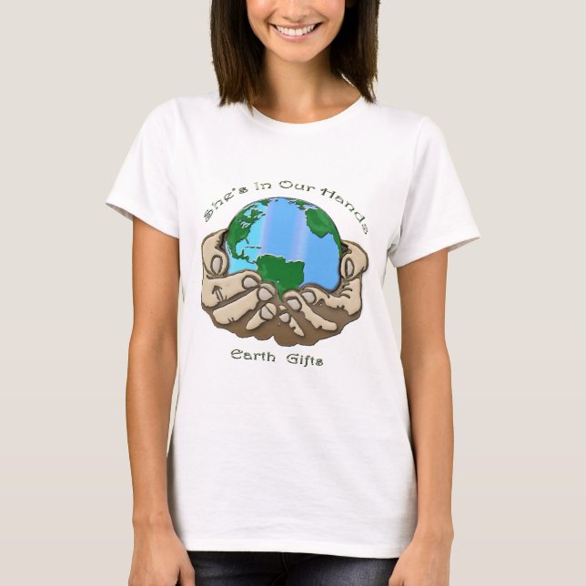 HON ÄR I HÄNDERNA-samlingen Tee Shirt (Framsida)