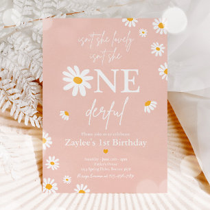 Hon är inte en underbar Boho Birthday. Inbjudningar